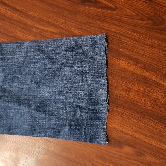 Arizona Jeans Size 17 Has Been Cropped Manually -flaws - Picture 3 of 11